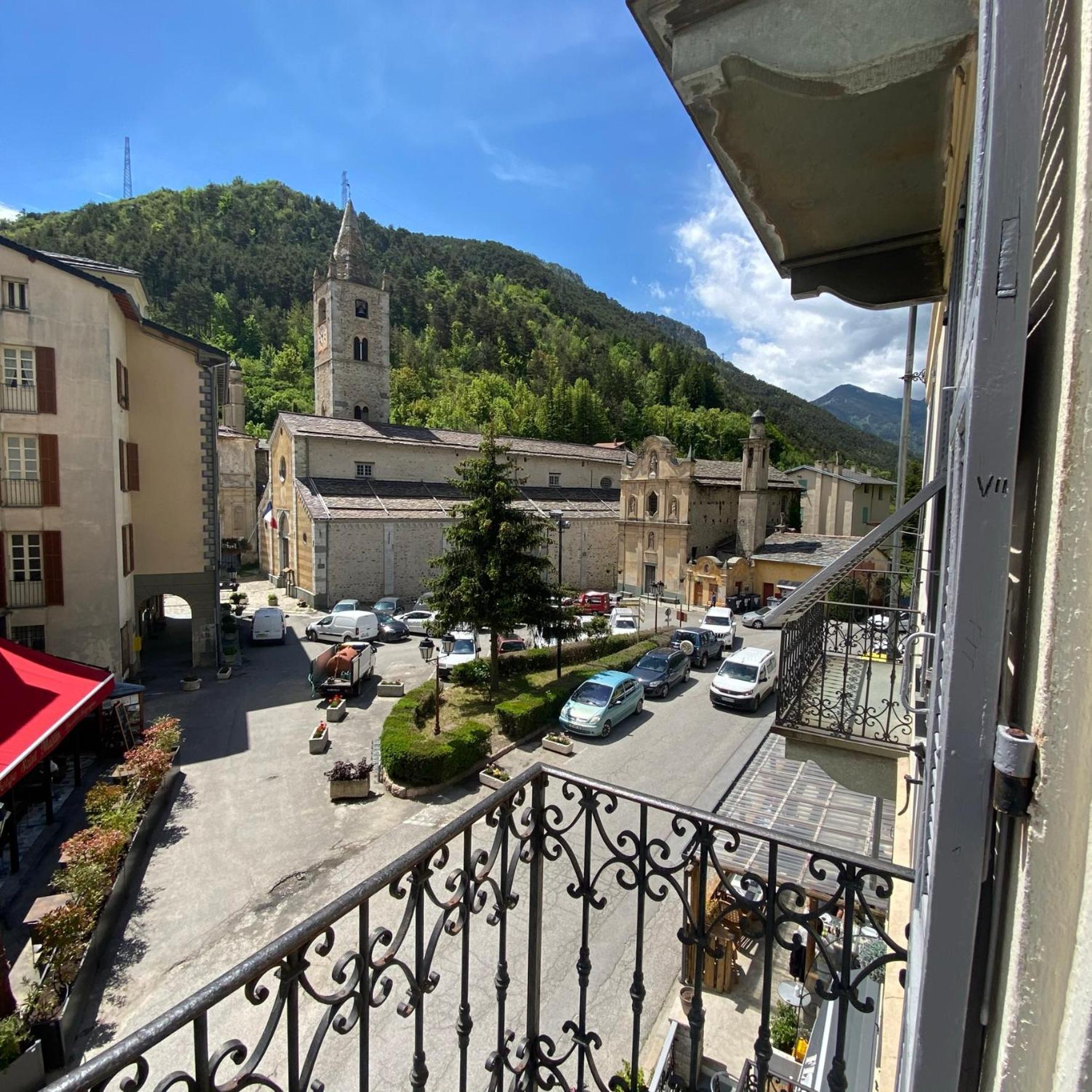 Hotel Fleur Des Alpes La Brigue Ngoại thất bức ảnh